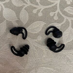 2 Sets of Black Silicon Earplug